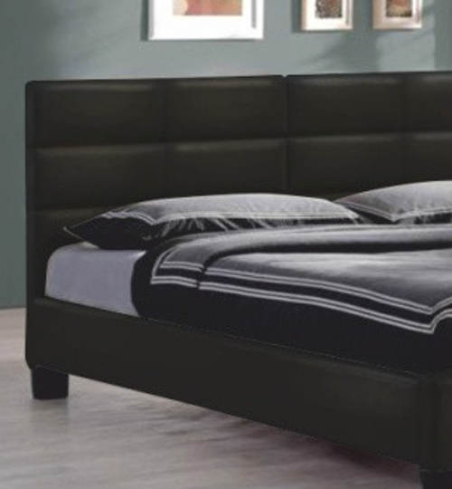 Čalouněná postel černá kůže