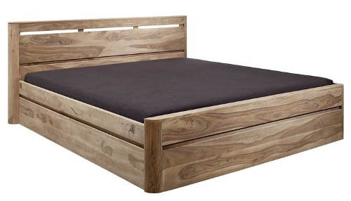 Masivní postel z exotického dřeva