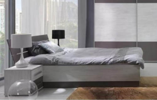 Manželská postel šedé popelové barvy