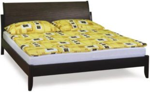 Tmavá manželská postel z kaučukovníku