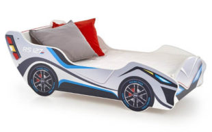Klučičí postel závodní auto