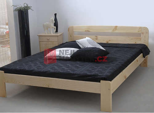 Dvoulůžková postel z masivu s roštem v minimalistickém designu