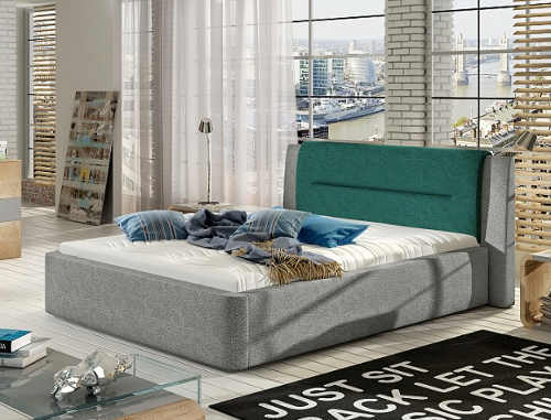 Manželská čalouněná postel s dostatečným prostorem a úložným místem