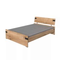Kvalitní dvoulůžková postel v minimalistickém provedení