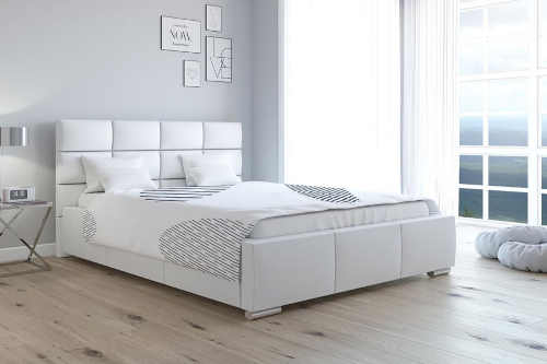 manželská čalouněná postel s roštem