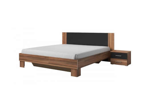 dřevěná dvoulůžková postel různý dekor