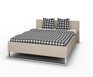 Dřevěná dvoulůžková postel ve skandinávském stylu