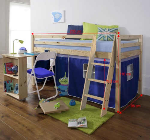 dětská postel s prostorem na hraní