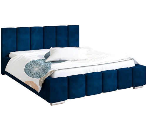 moderní velká manželská postel