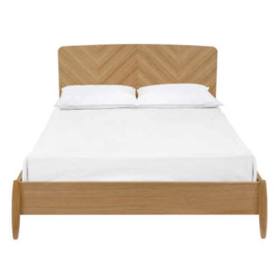 Dvoulůžková postel 180x200 cm zdobená kresbou dřeva