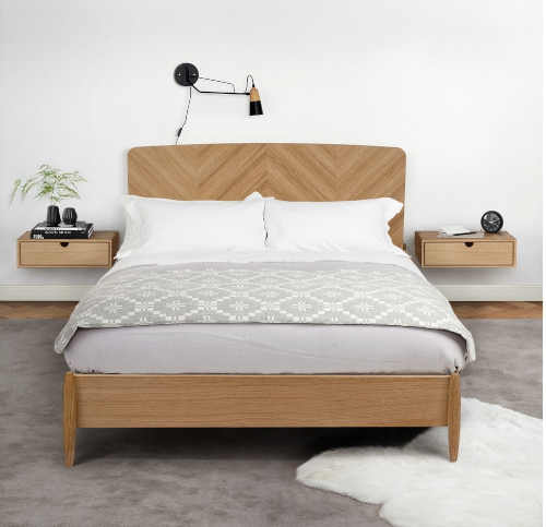 dřevěná dvoulůžková postel 180x200