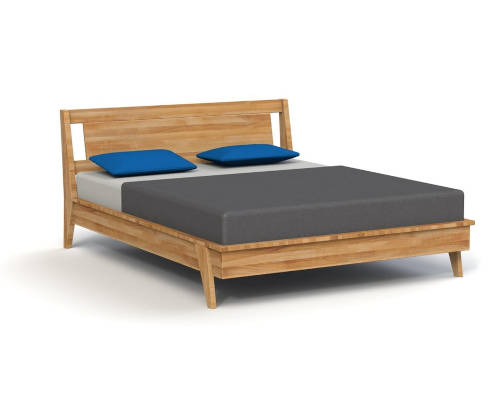Dvoulůžková nízká postel z dubového dřeva o rozměru 200x200 cm